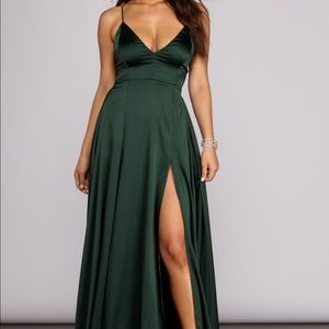 NWT Windsor Satin Dress